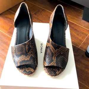 Vince Sonora Open Sided Wedge Sandal